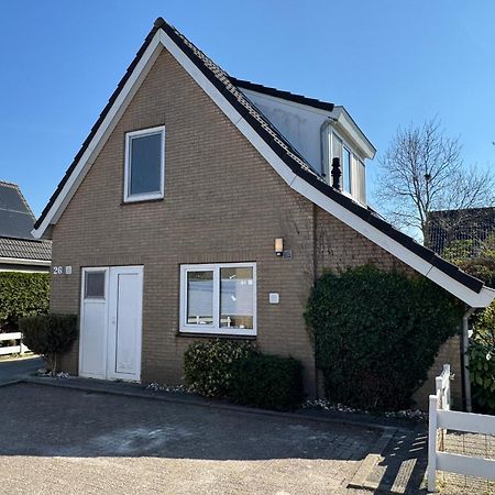 Huebsches Ferienhaus In Ouddorp - Fusslaeufig Zum Strand Und Zentrum 외부 사진