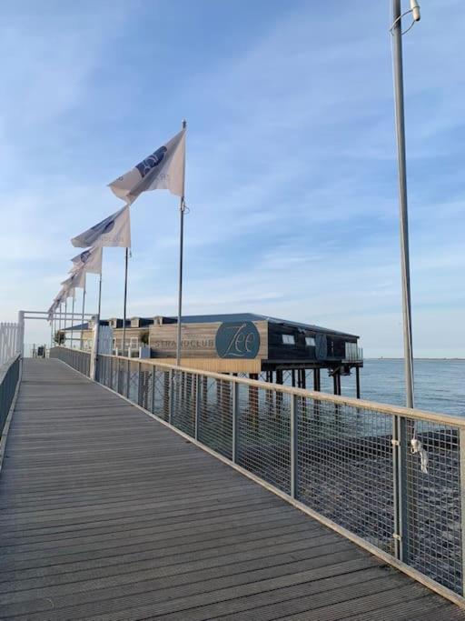 Huebsches Ferienhaus In Ouddorp - Fusslaeufig Zum Strand Und Zentrum 외부 사진
