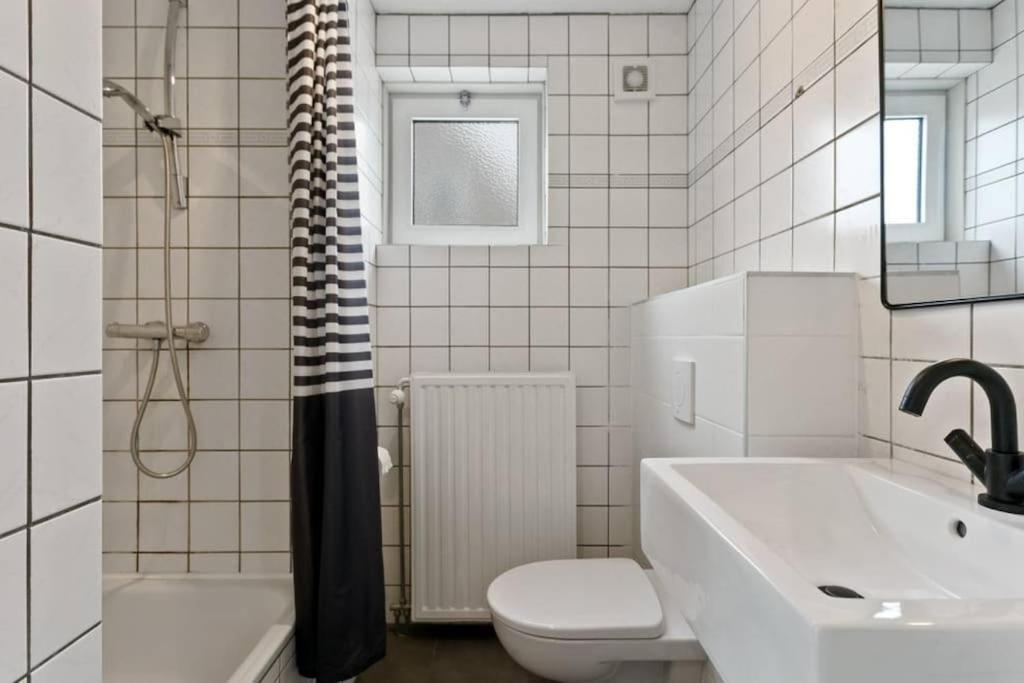 Huebsches Ferienhaus In Ouddorp - Fusslaeufig Zum Strand Und Zentrum 외부 사진