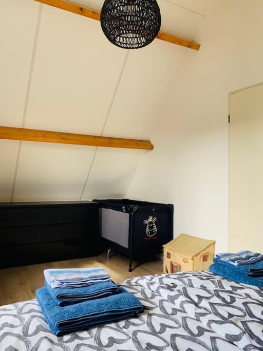 Huebsches Ferienhaus In Ouddorp - Fusslaeufig Zum Strand Und Zentrum 외부 사진