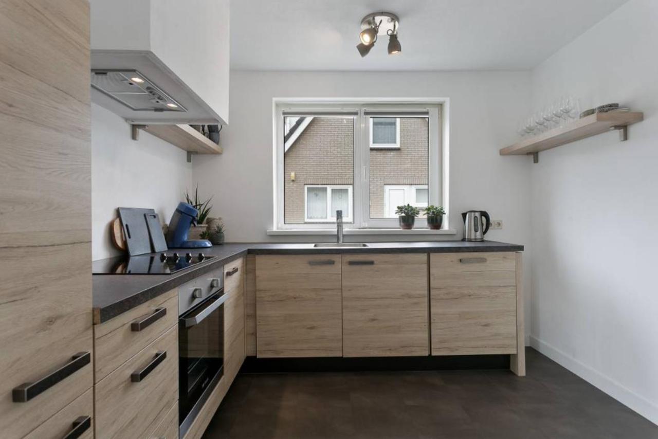 Huebsches Ferienhaus In Ouddorp - Fusslaeufig Zum Strand Und Zentrum 외부 사진
